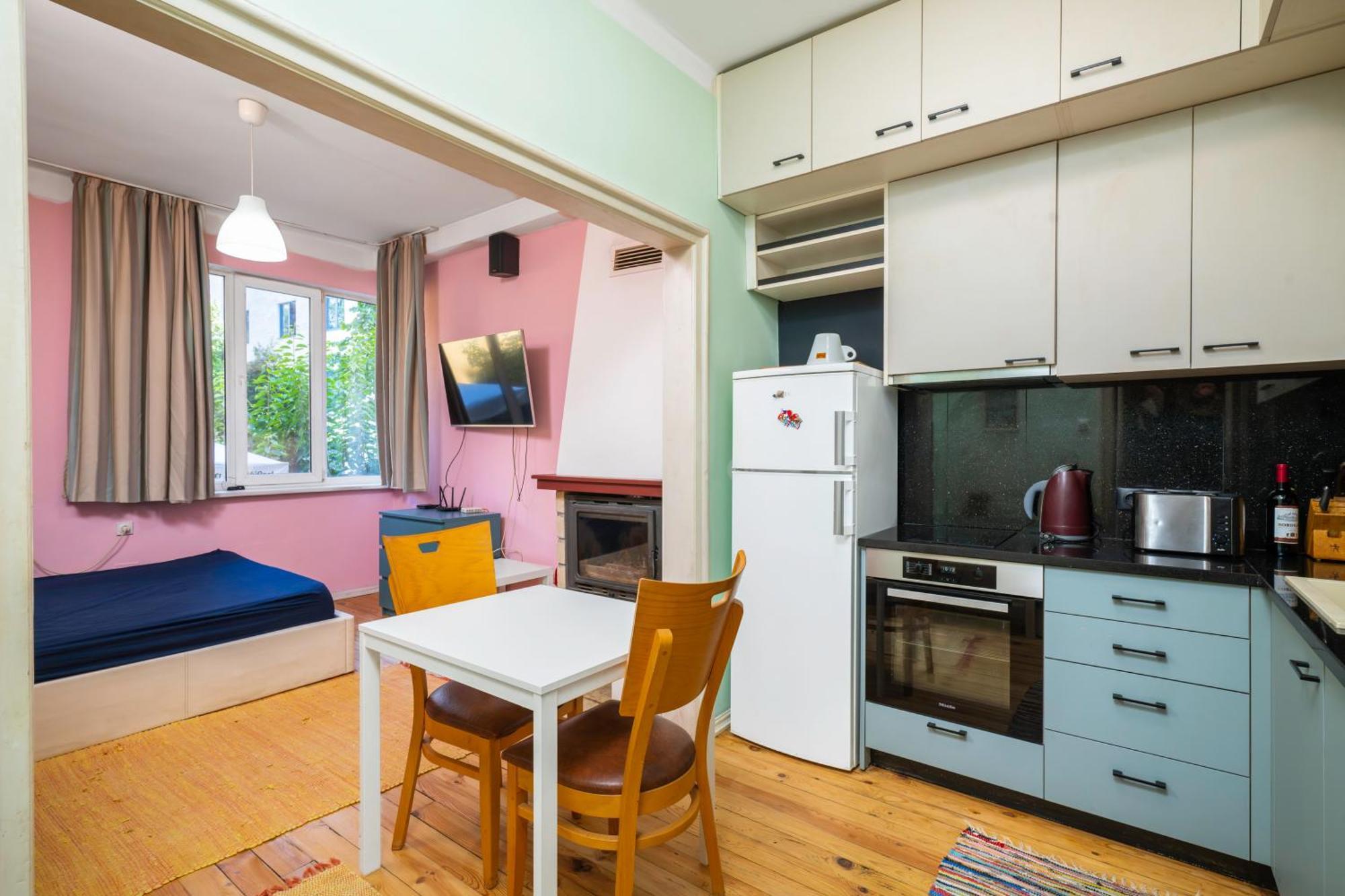 Apartament Sofia's 1bd Colourful Getaway Near Ndk Sofia